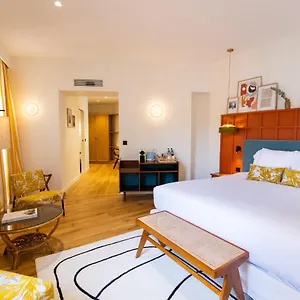 **** Hotel Maison Durante France